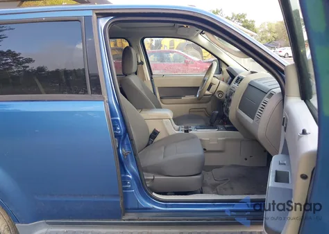 2009 Ford Escape Xlt from USA, damaged, VIN 1FMCU03G89KA66030